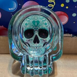 New Smokezilla Skull Glow in the Dark 3.5 Inch Heavy Glass Ashtray Ash Tray